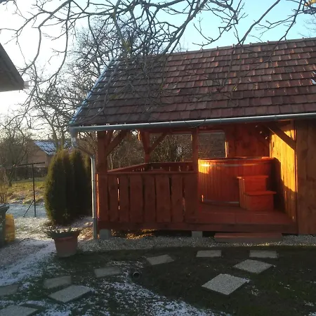 Tuenderviola Prázdninový dům