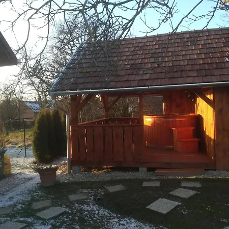 Tuenderviola Holiday home