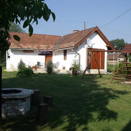 Holiday home Tuenderviola *